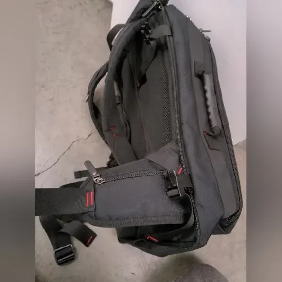 Kaka 40L Travel/Laptop Convertible Bag - Picture 5 of 11